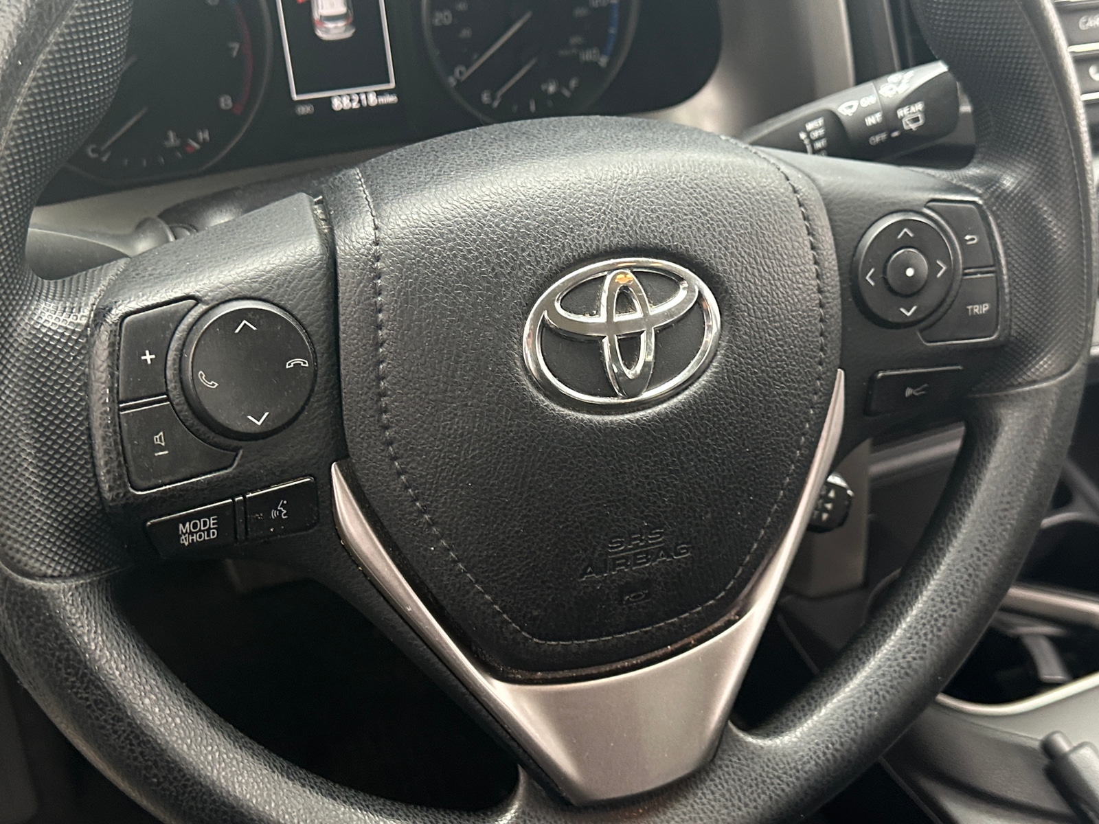 Thumbnail: 2017 Toyota RAV4 - 5