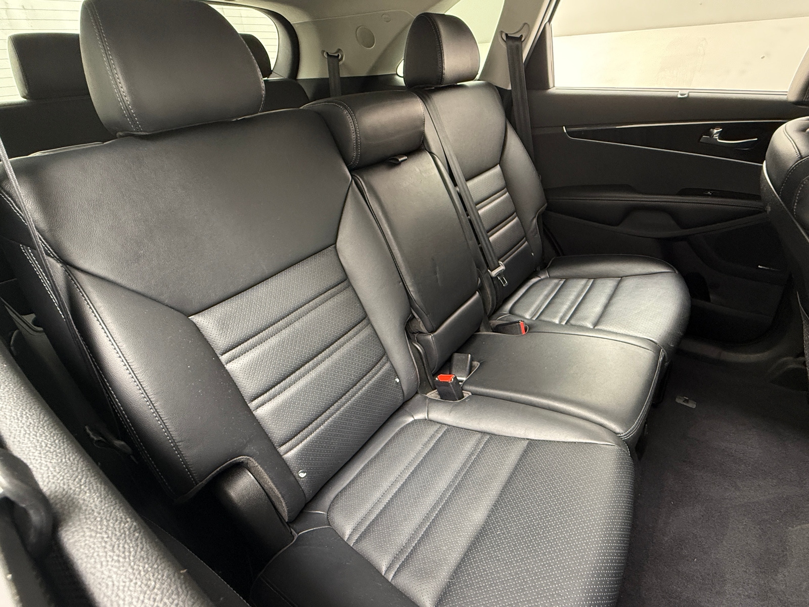 Thumbnail: 2019 Kia Sorento - 5