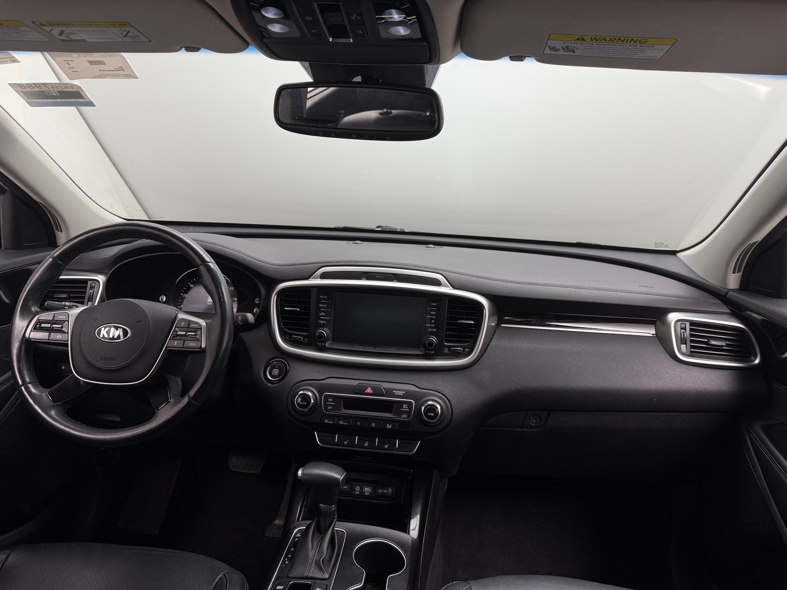 Thumbnail: 2019 Kia Sorento - 2