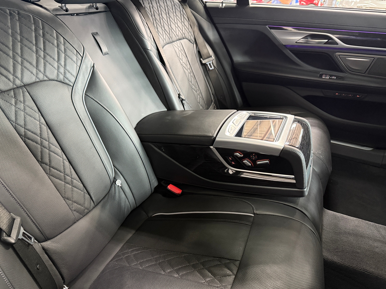 Thumbnail: 2021 BMW 7 Series - 5