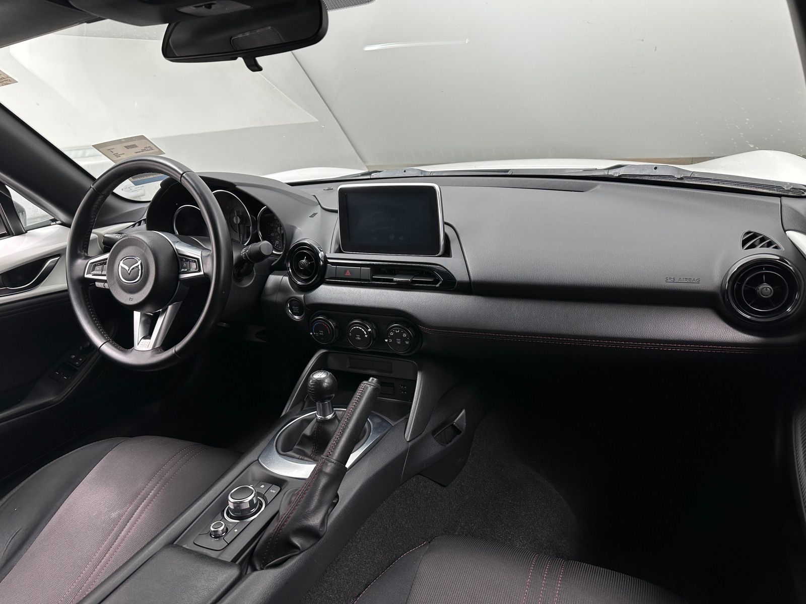 Thumbnail: 2016 Mazda MX-5 Miata - 3