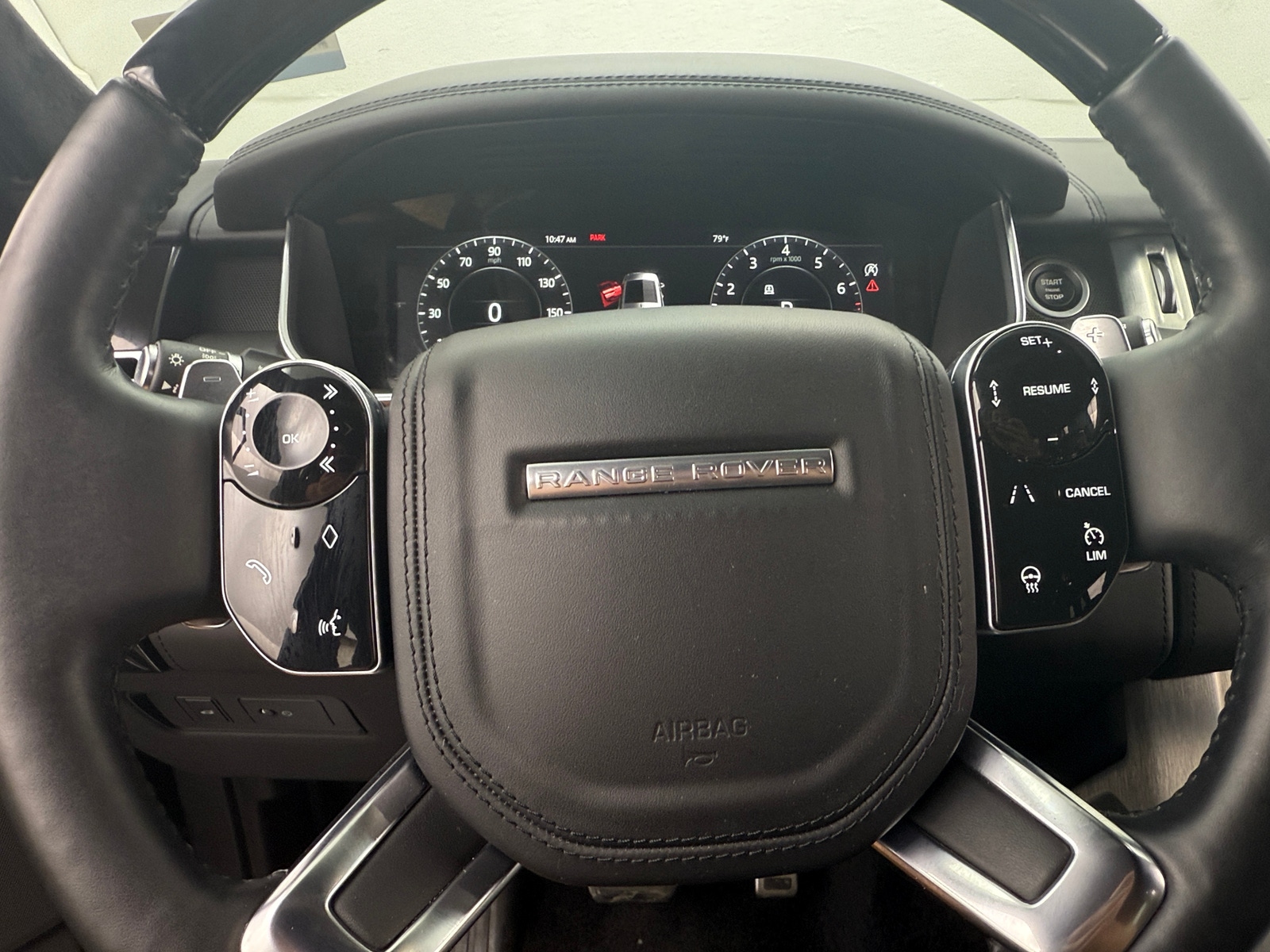 Thumbnail: 2020 Land Rover Range Rover - 4