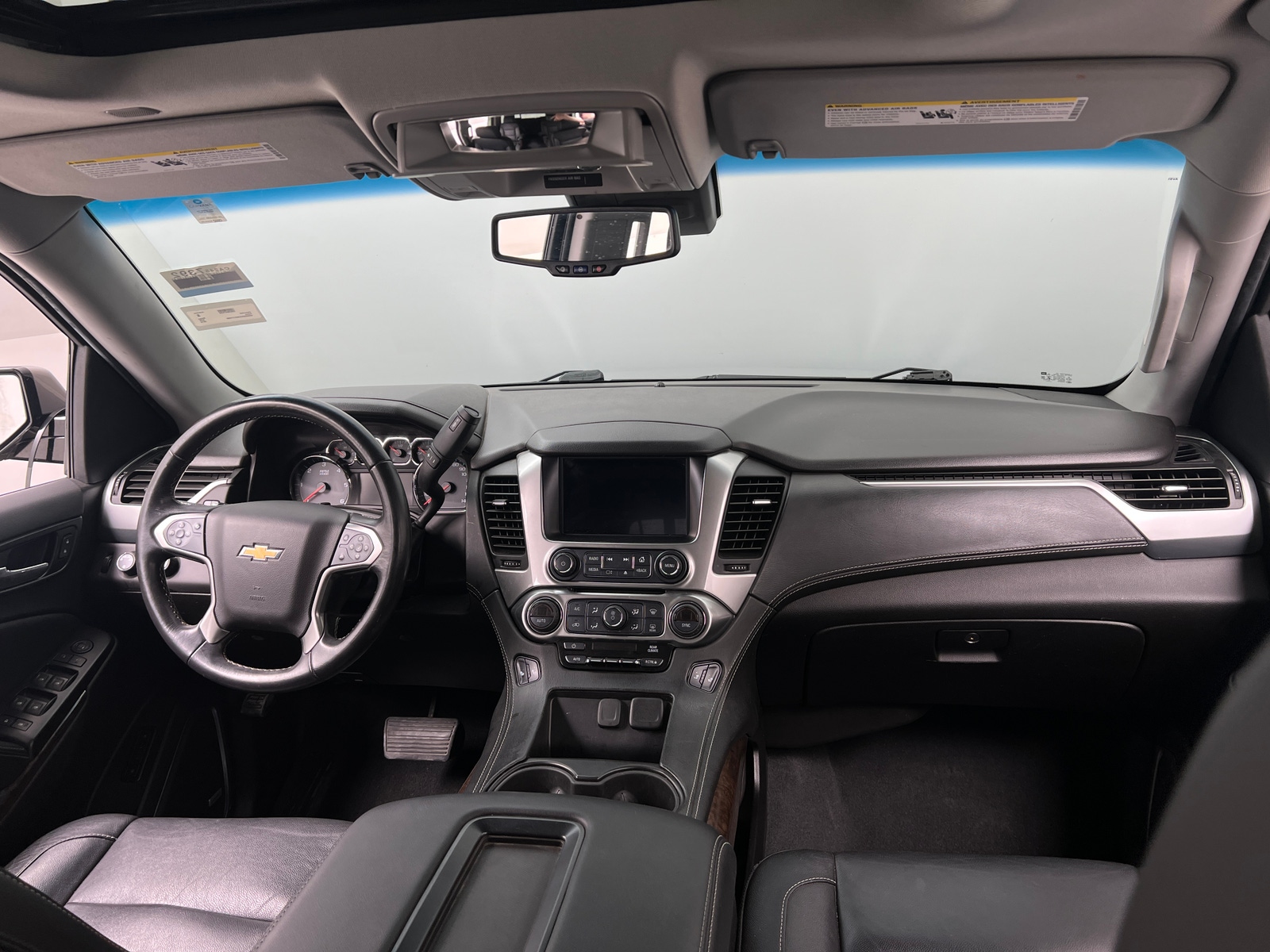 Thumbnail: 2019 Chevrolet Tahoe - 2