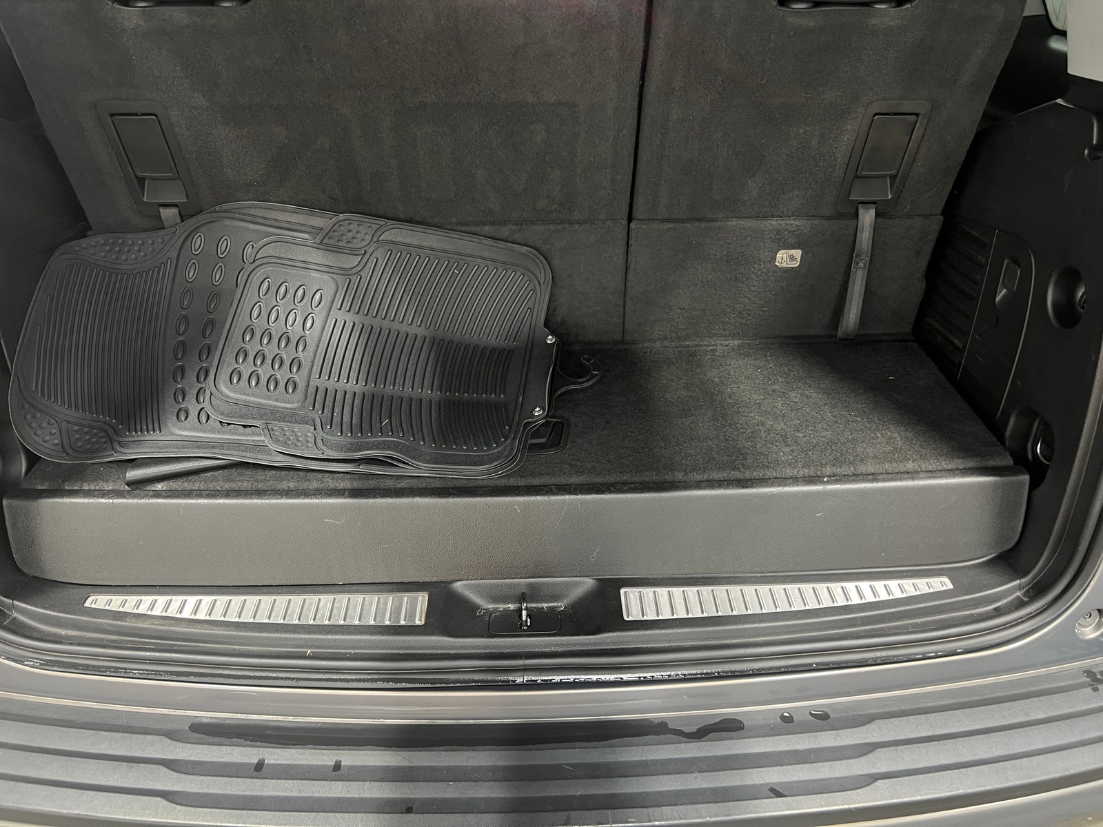 Thumbnail: 2019 Chevrolet Tahoe - 6