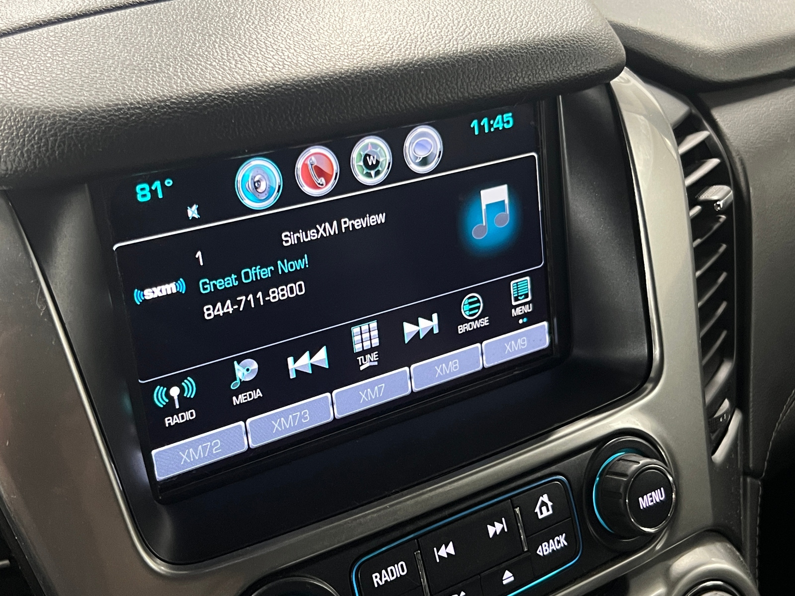 Thumbnail: 2019 Chevrolet Tahoe - 3