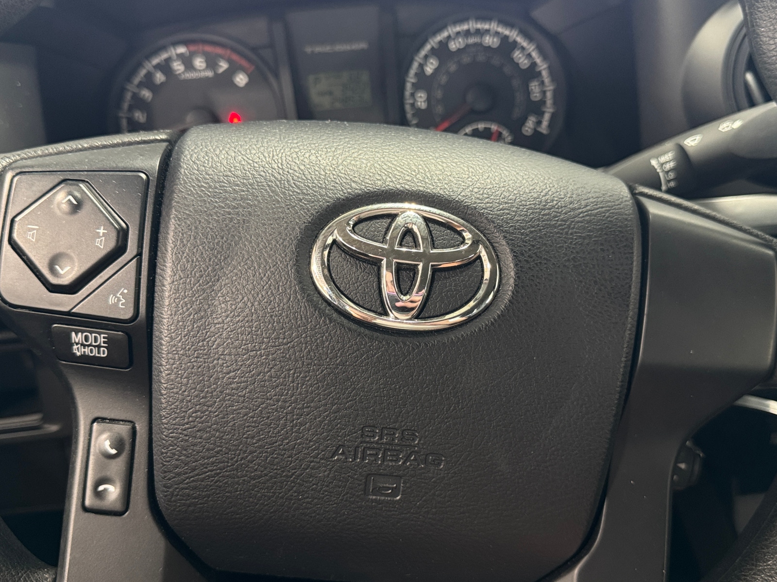 Thumbnail: 2017 Toyota Tacoma - 5