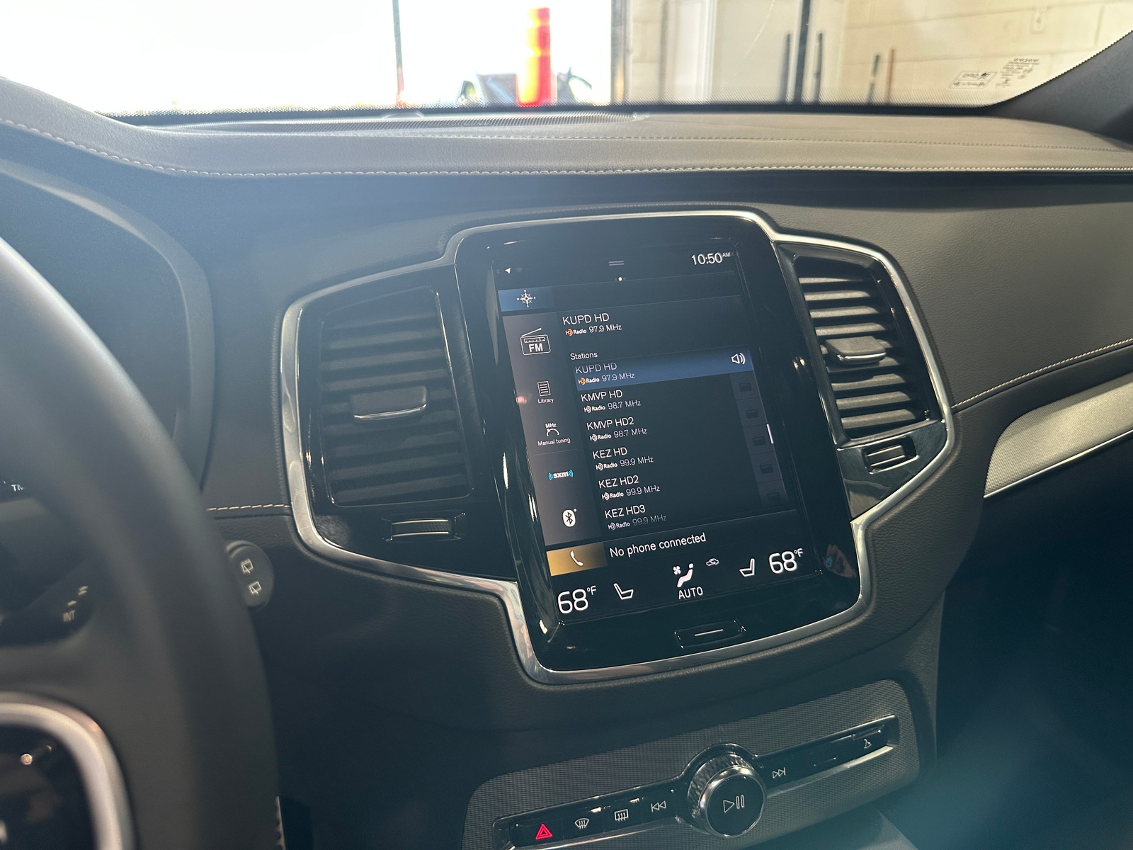 Thumbnail: 2022 Volvo XC90 - 3