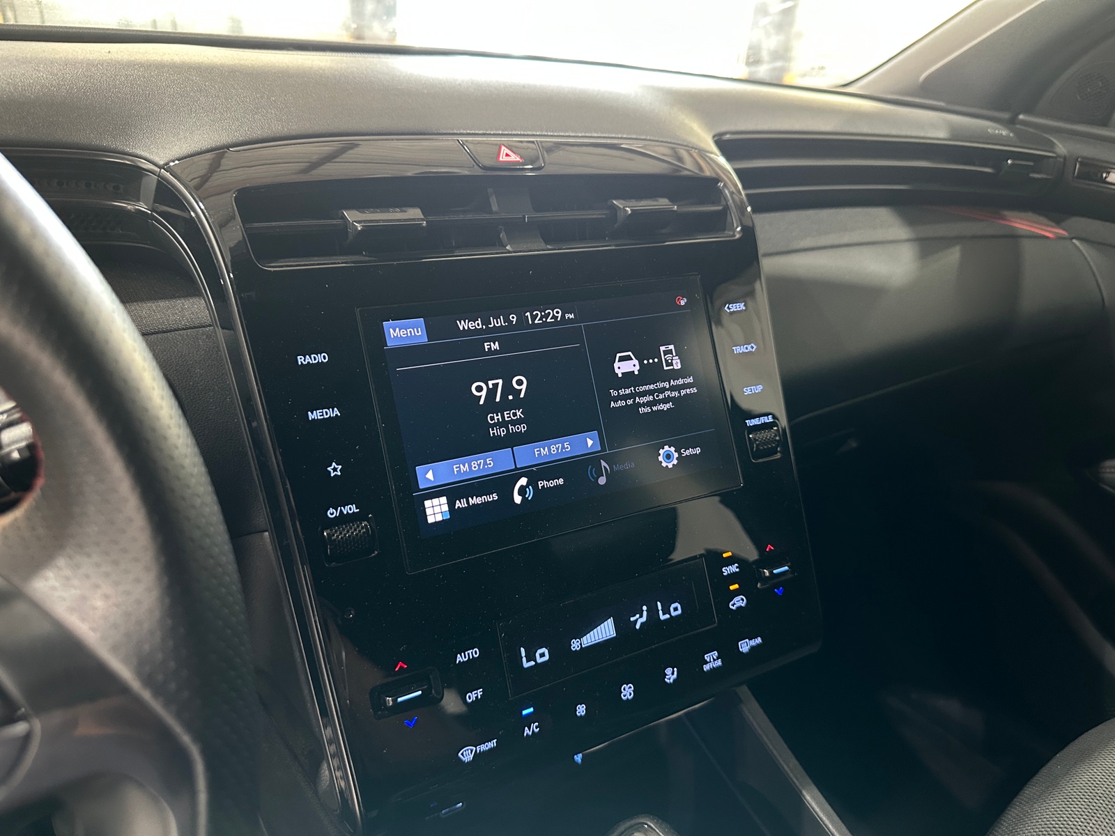 Thumbnail: 2022 Hyundai Tucson - 3