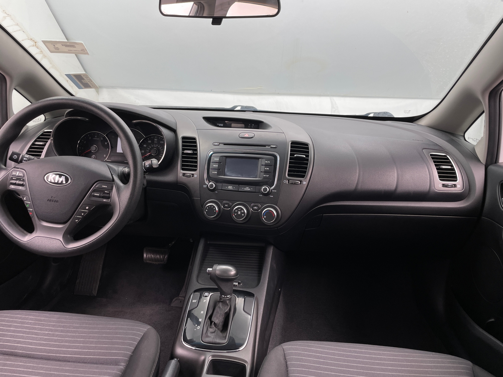 Thumbnail: 2017 Kia Forte - 3