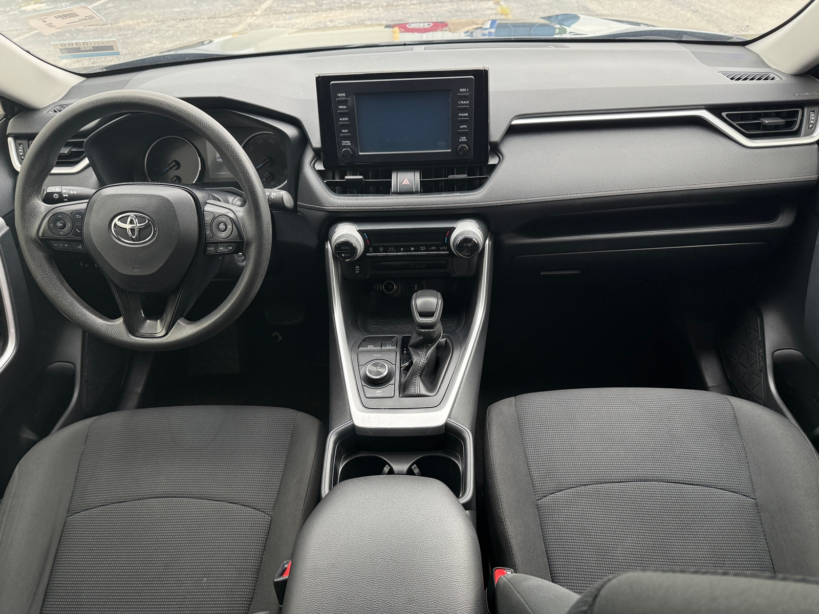 Thumbnail: 2019 Toyota RAV4 - 3