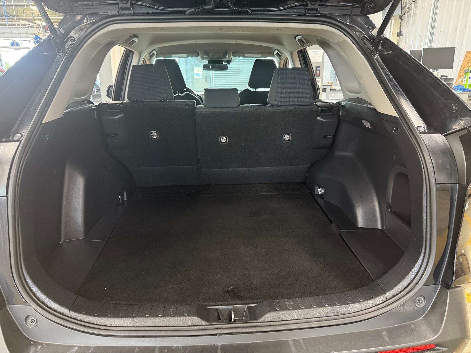 Thumbnail: 2019 Toyota RAV4 - 7