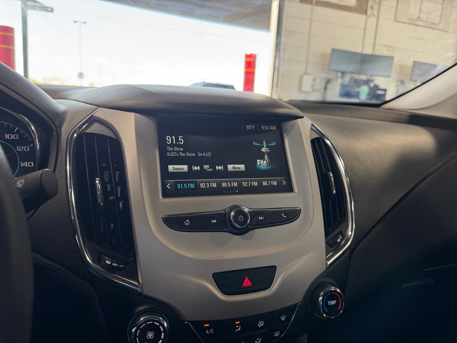 Thumbnail: 2016 Chevrolet Cruze - 4