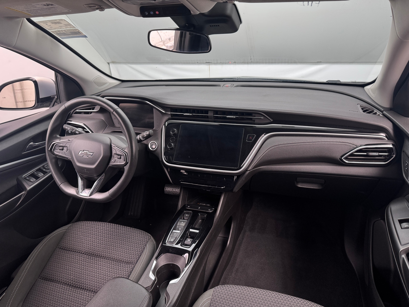 Thumbnail: 2023 Chevrolet Bolt EUV - 3