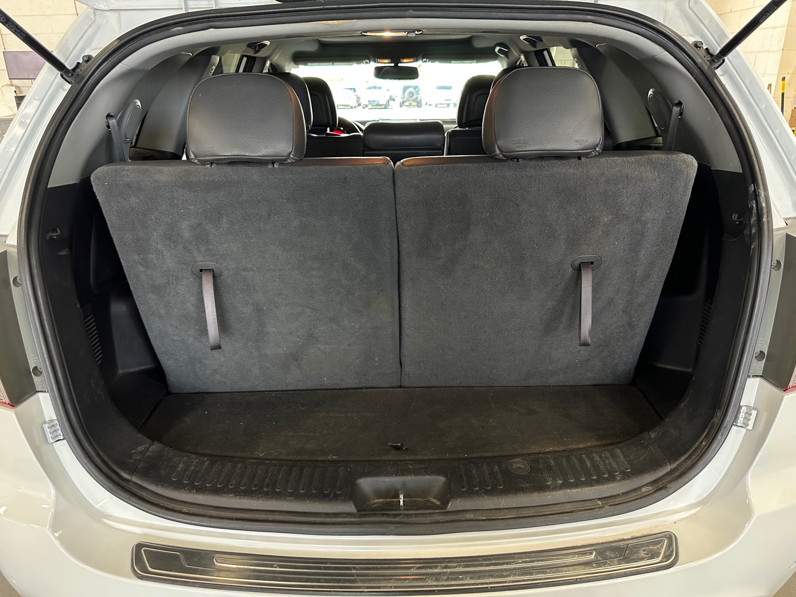 Thumbnail: 2013 Kia Sorento - 6
