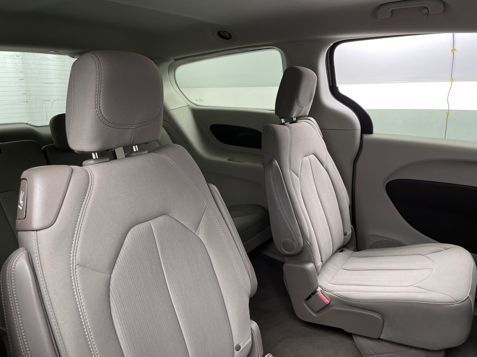 Thumbnail: 2020 Chrysler Voyager - 6