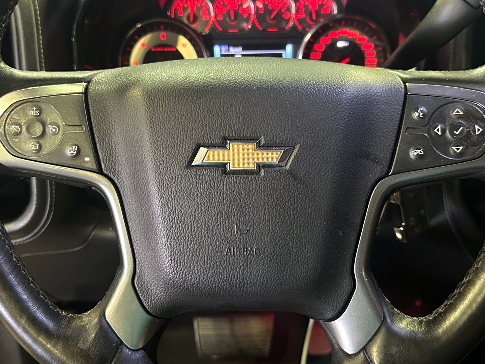 Thumbnail: 2017 Chevrolet Silverado 1500 - 4