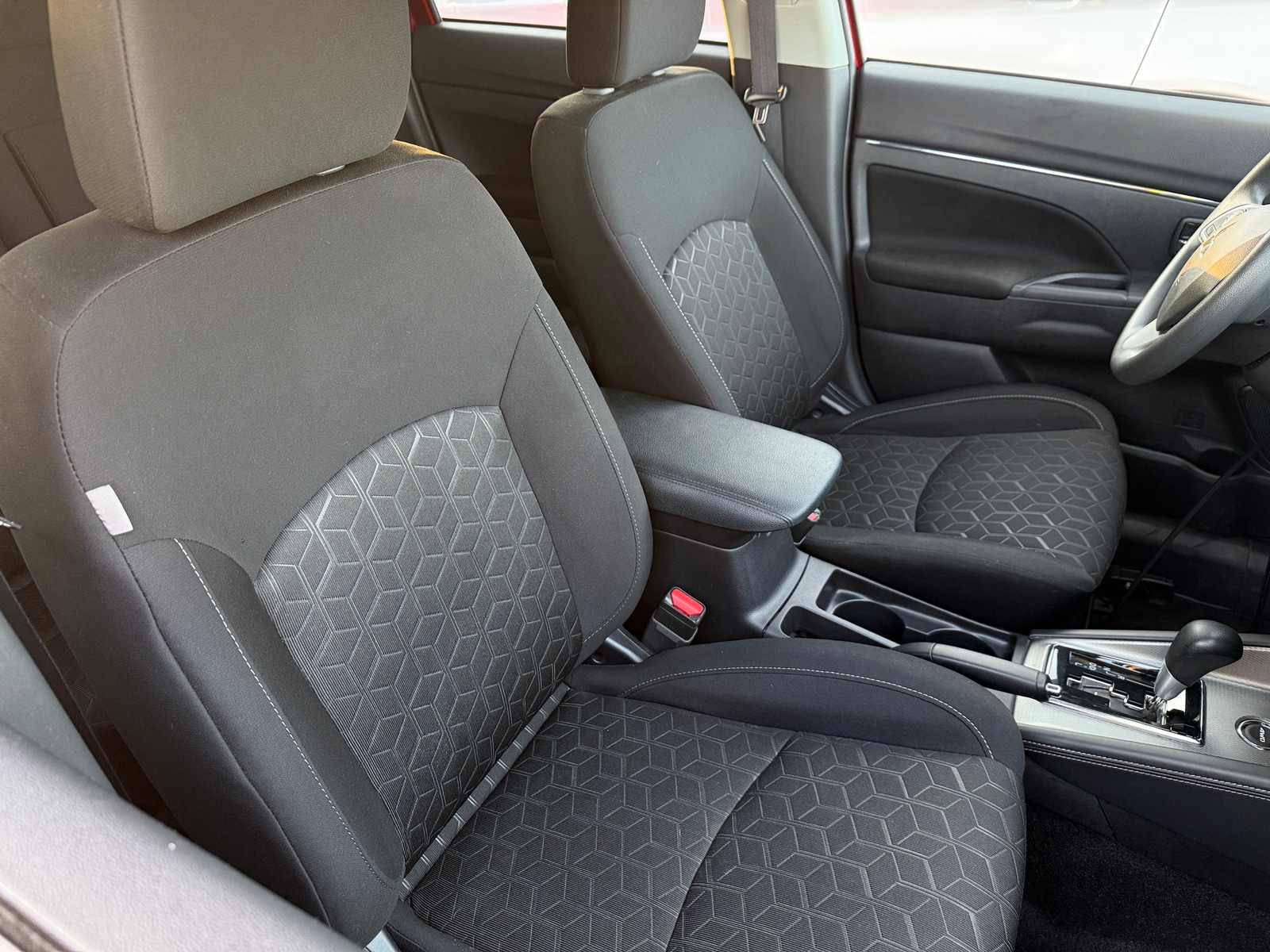 Thumbnail: 2021 Mitsubishi Outlander Sport - 2