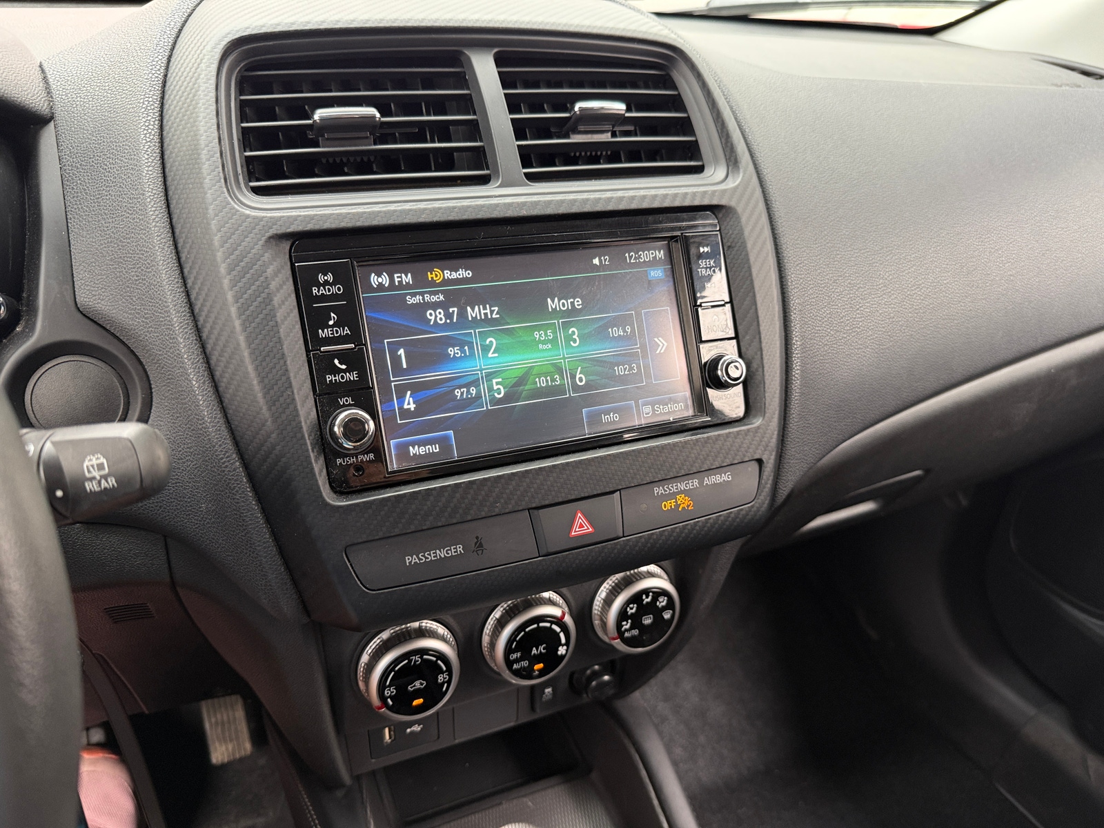 Thumbnail: 2021 Mitsubishi Outlander Sport - 4