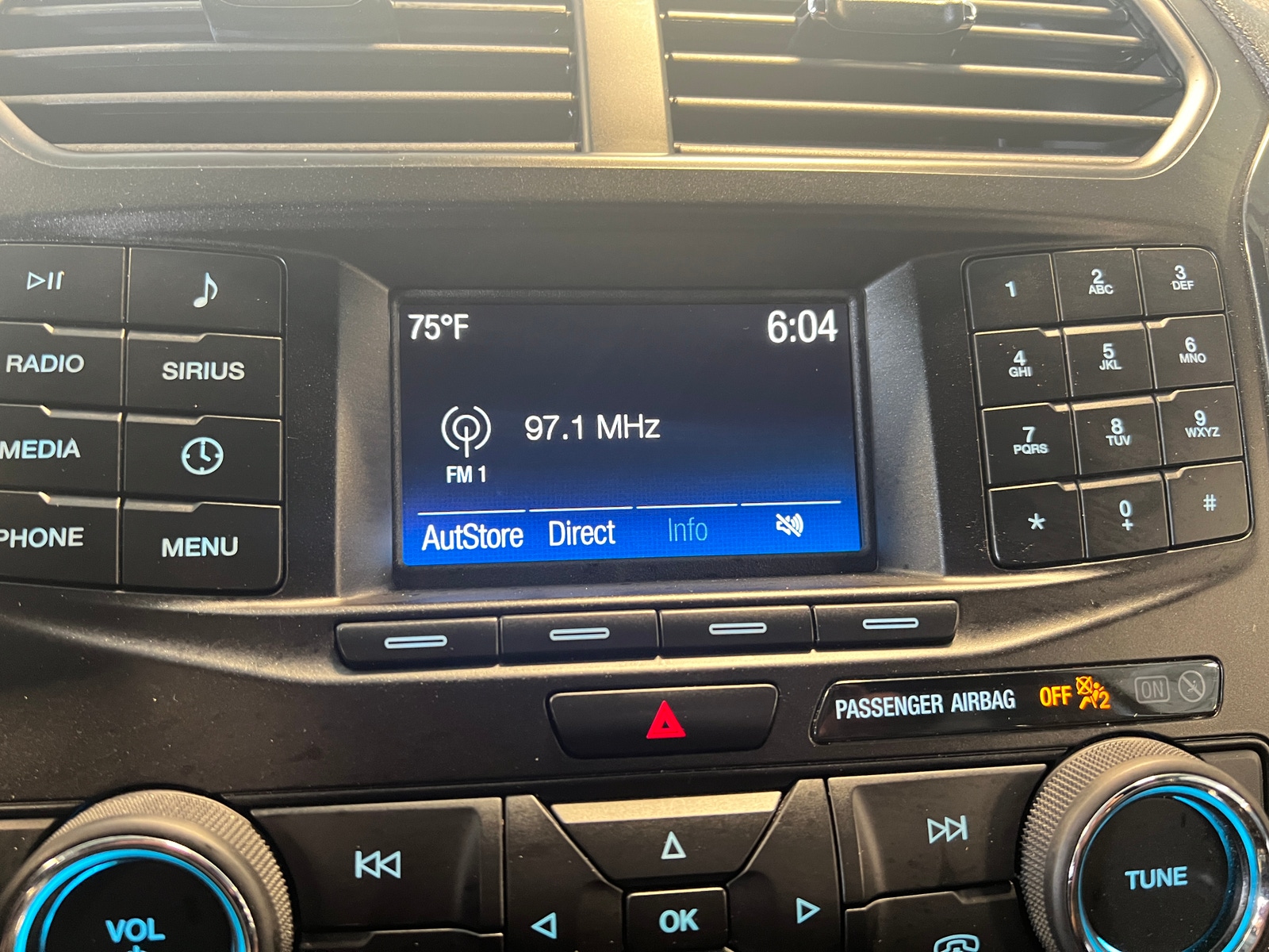Thumbnail: 2019 Ford Explorer - 4