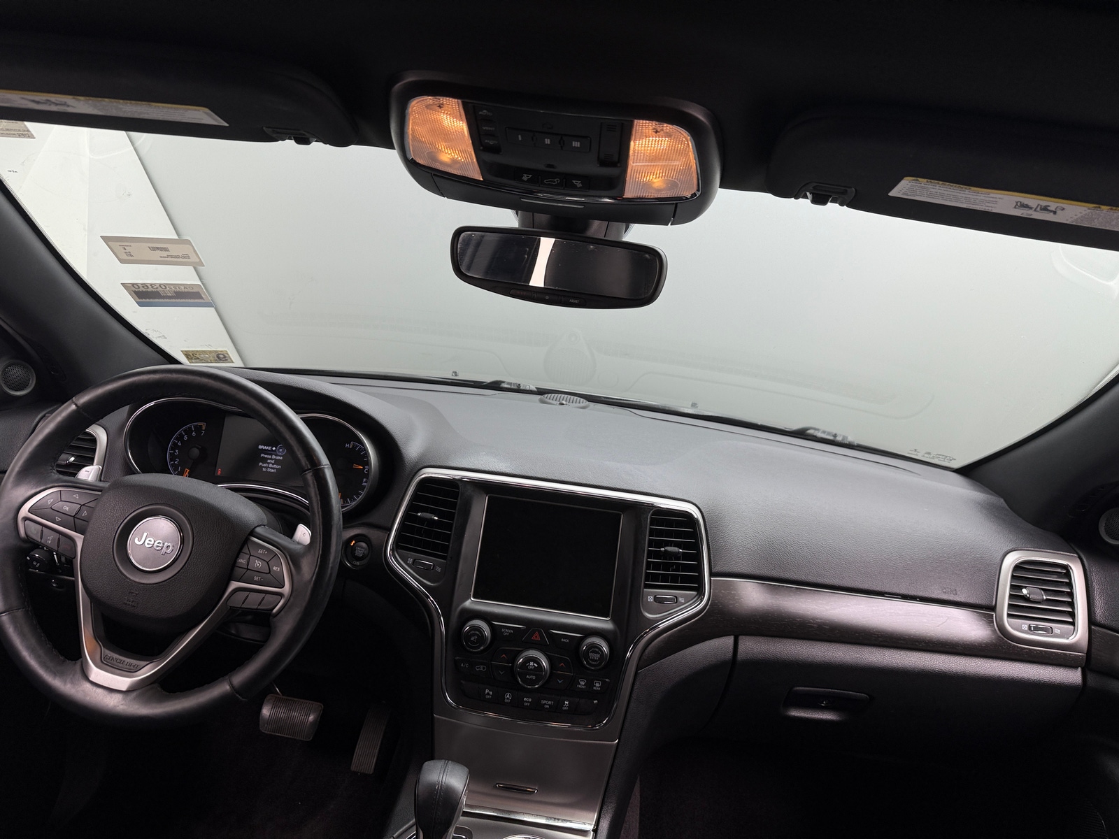 Thumbnail: 2017 Jeep Grand Cherokee - 3