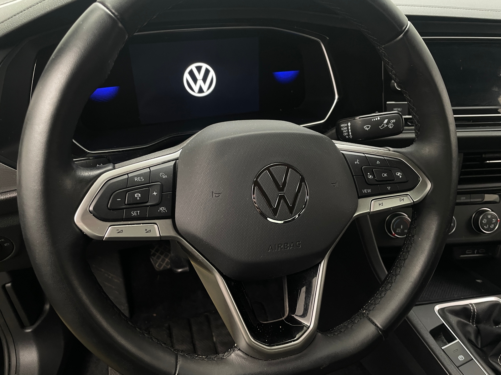 Thumbnail: 2022 Volkswagen Jetta - 5