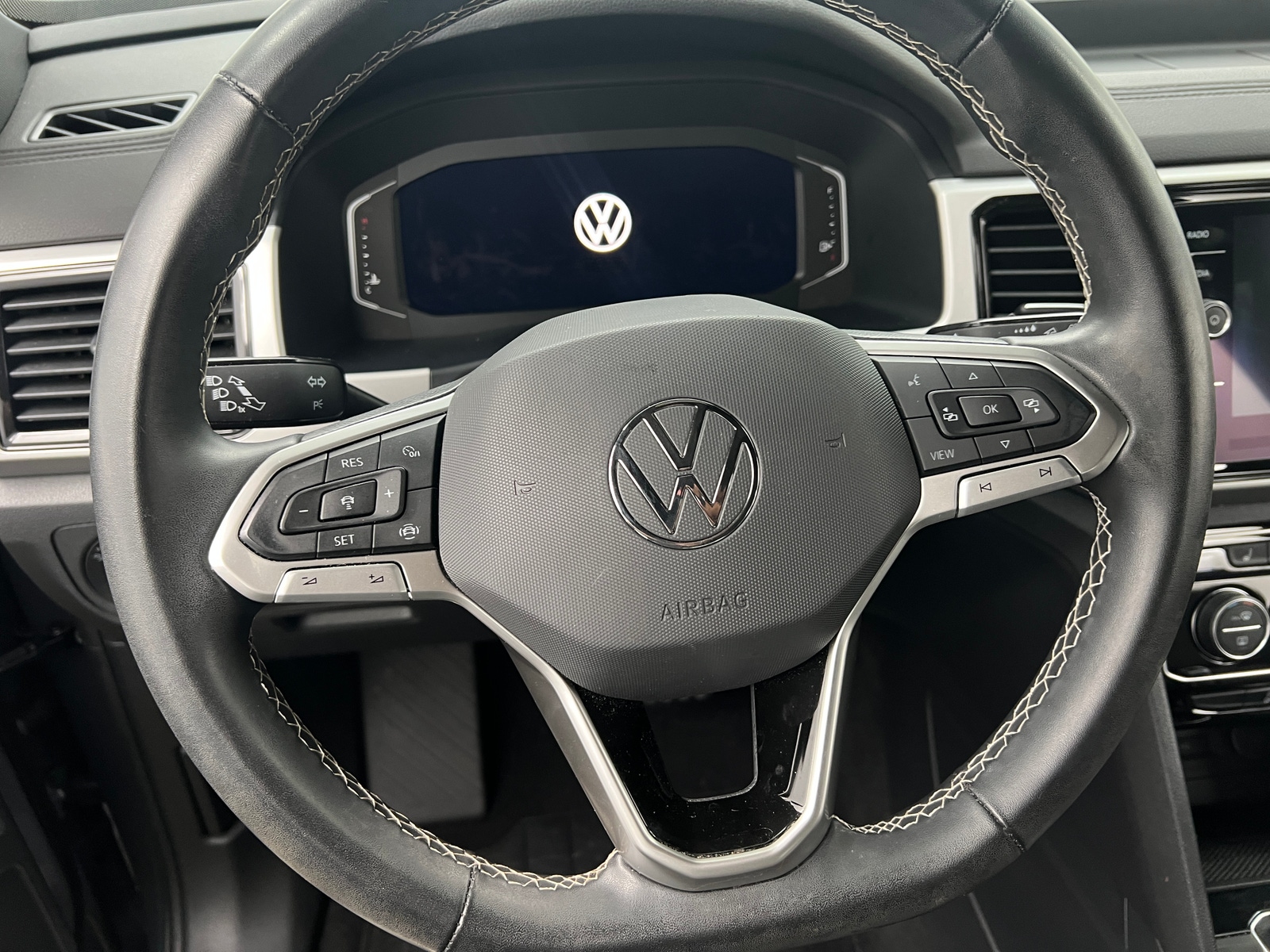 Thumbnail: 2022 Volkswagen Atlas - 4