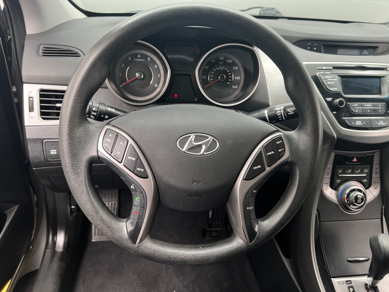 Thumbnail: 2013 Hyundai Elantra - 4