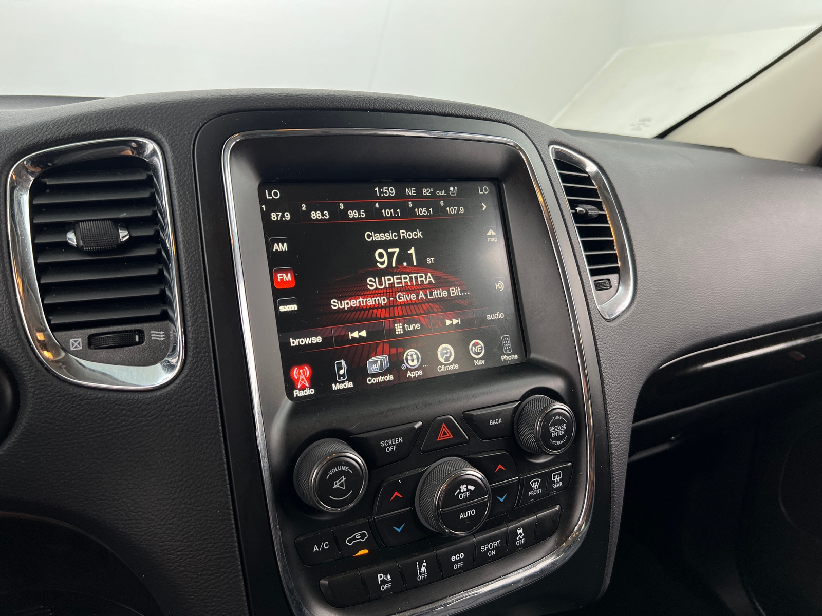Thumbnail: 2017 Dodge Durango - 3