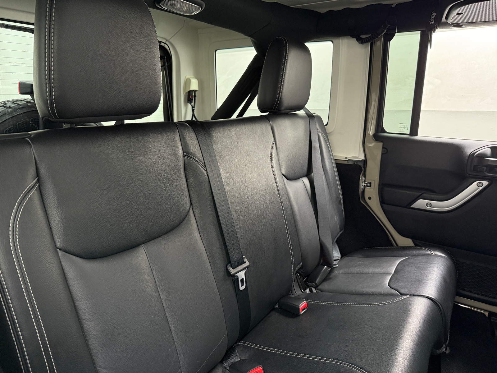 Thumbnail: 2017 Jeep Wrangler - 5
