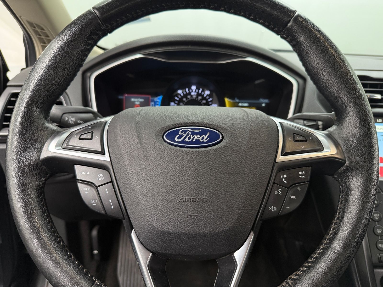 Thumbnail: 2019 Ford Fusion - 4