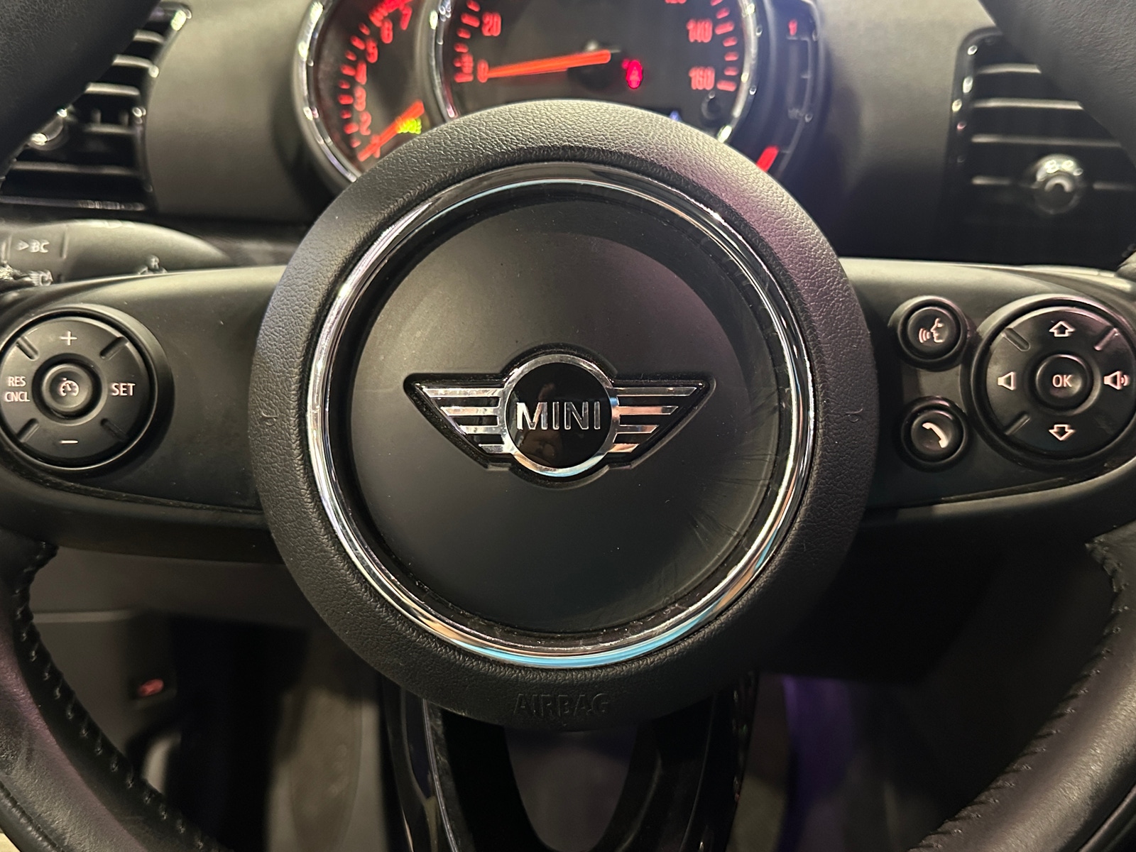 Thumbnail: 2019 MINI Cooper Clubman - 4
