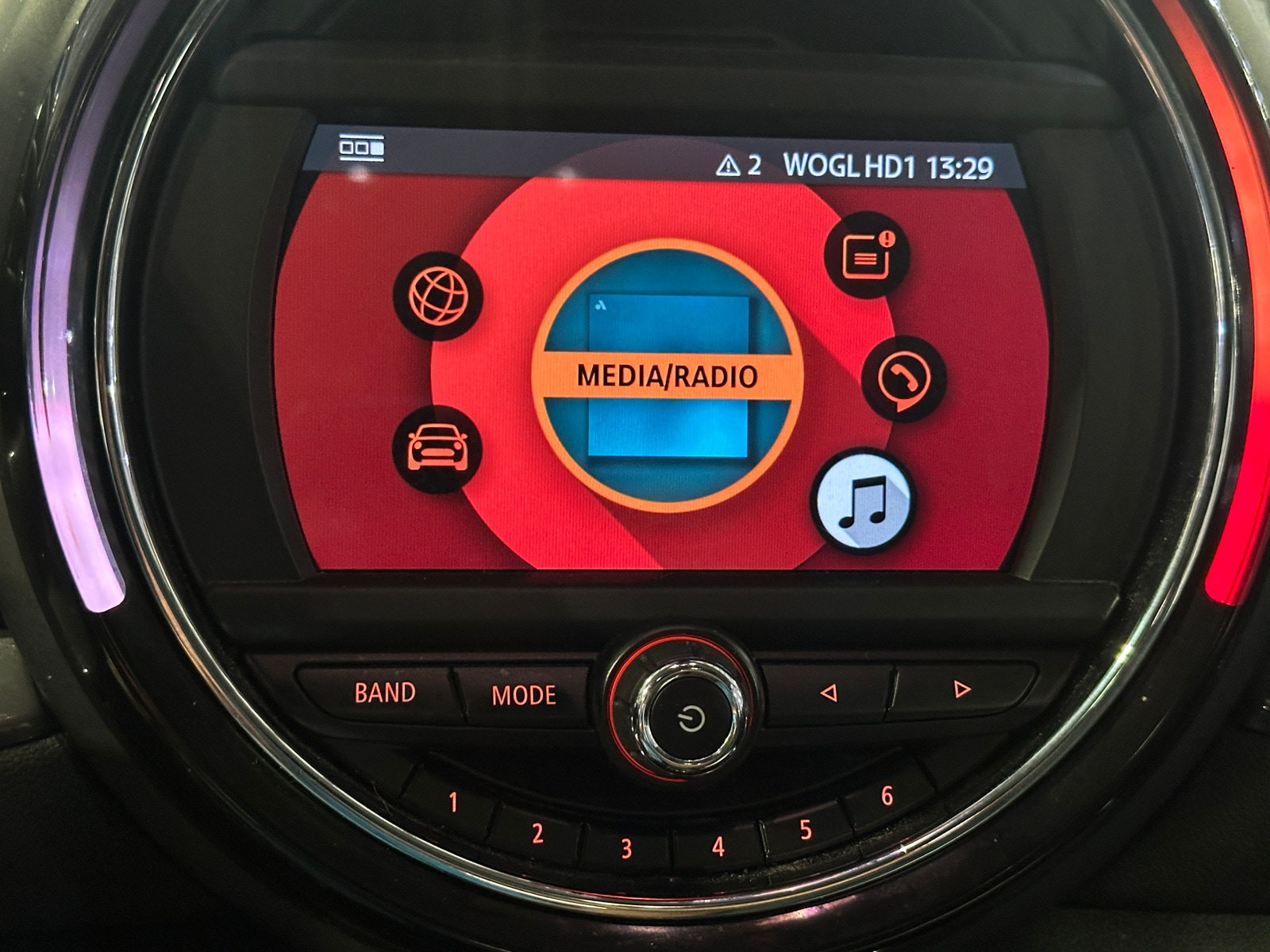Thumbnail: 2019 MINI Cooper Clubman - 3