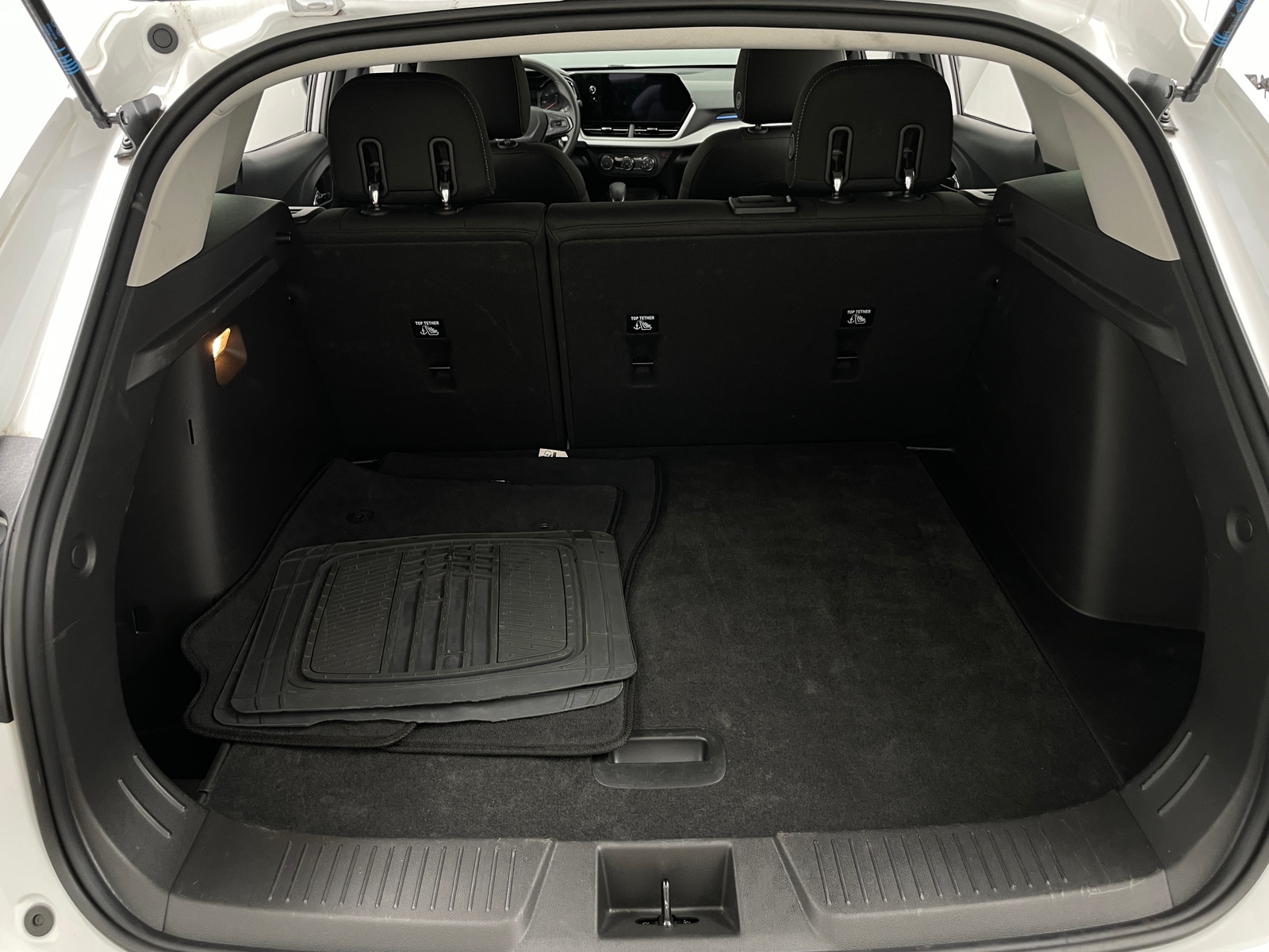Thumbnail: 2025 Chevrolet Trax - 7