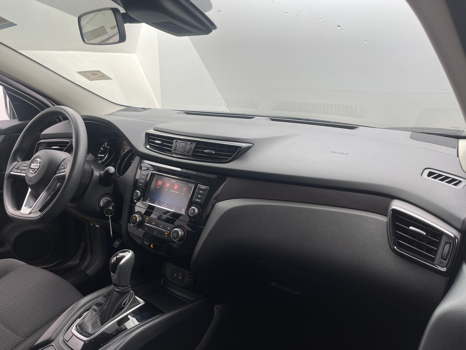Thumbnail: 2020 Nissan Rogue Sport - 3