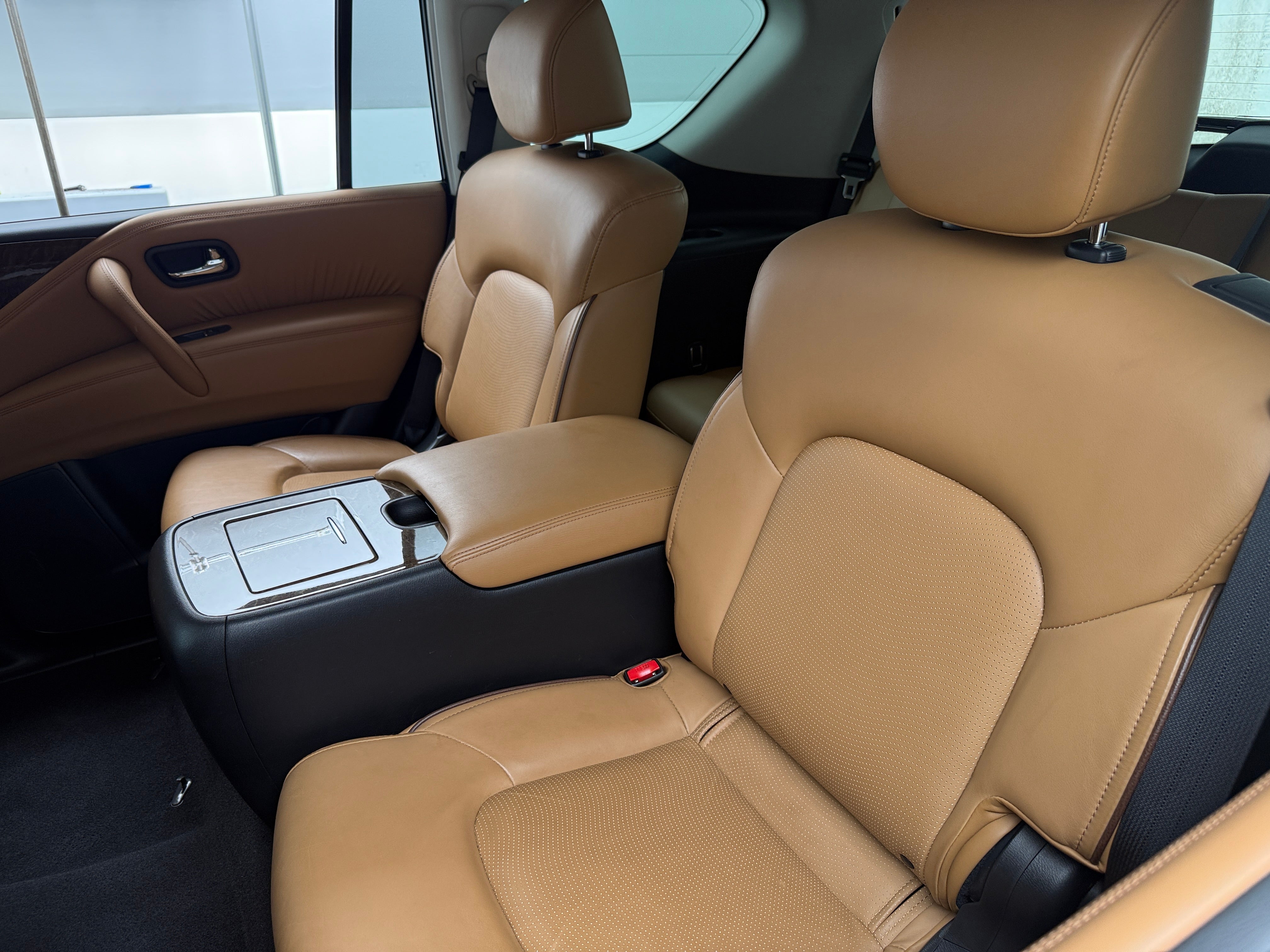 Thumbnail: 2017 INFINITI QX80 - 5