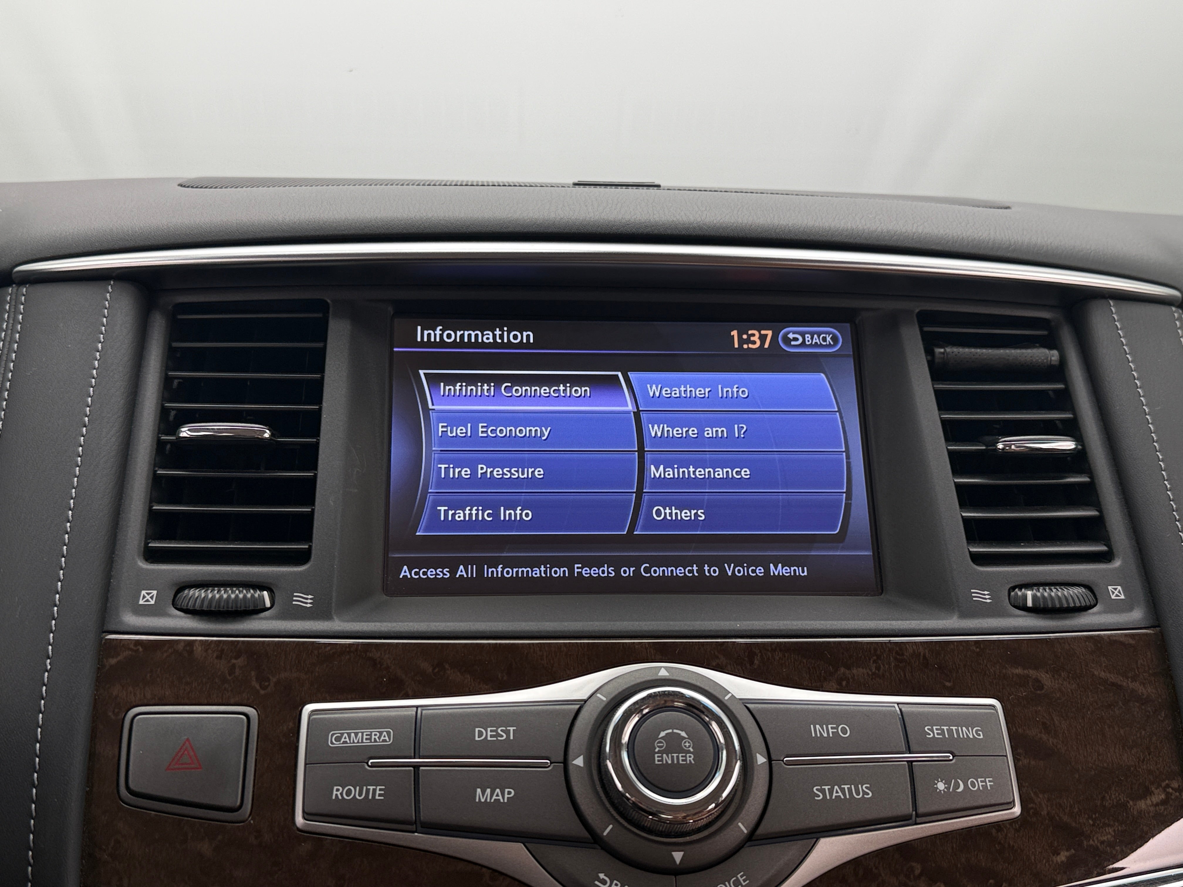 Thumbnail: 2017 INFINITI QX80 - 3