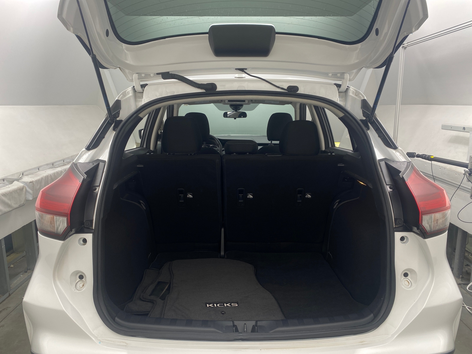 Thumbnail: 2021 Nissan Kicks - 7