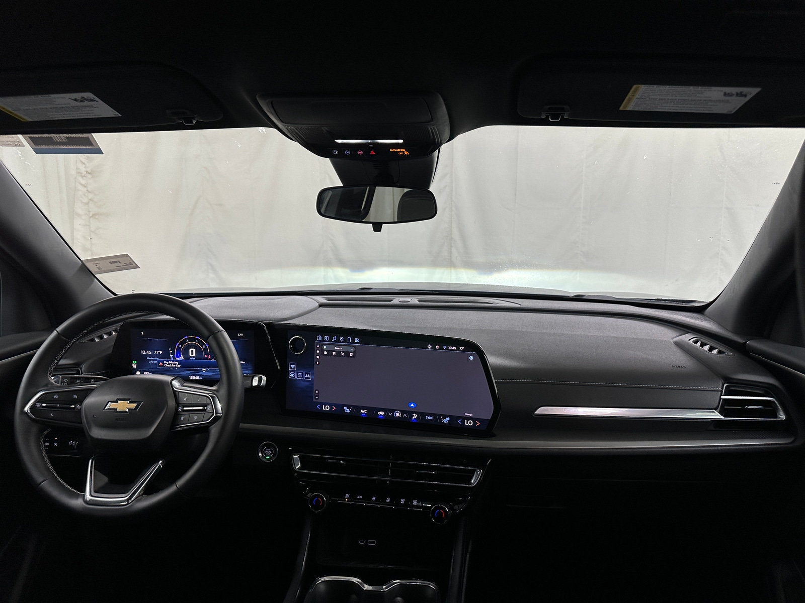 Thumbnail: 2025 Chevrolet Traverse - 3