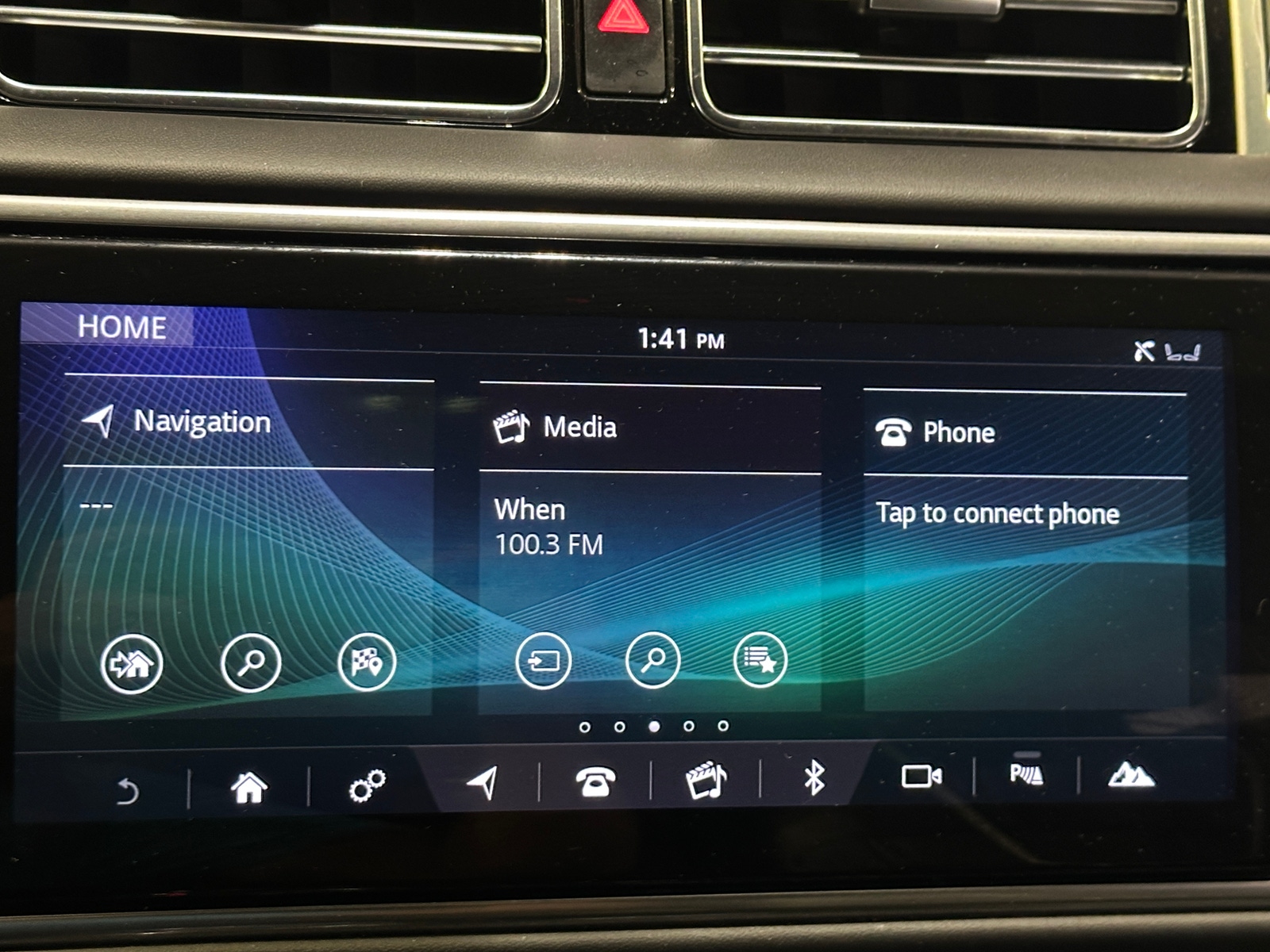 Thumbnail: 2019 Land Rover Range Rover - 3