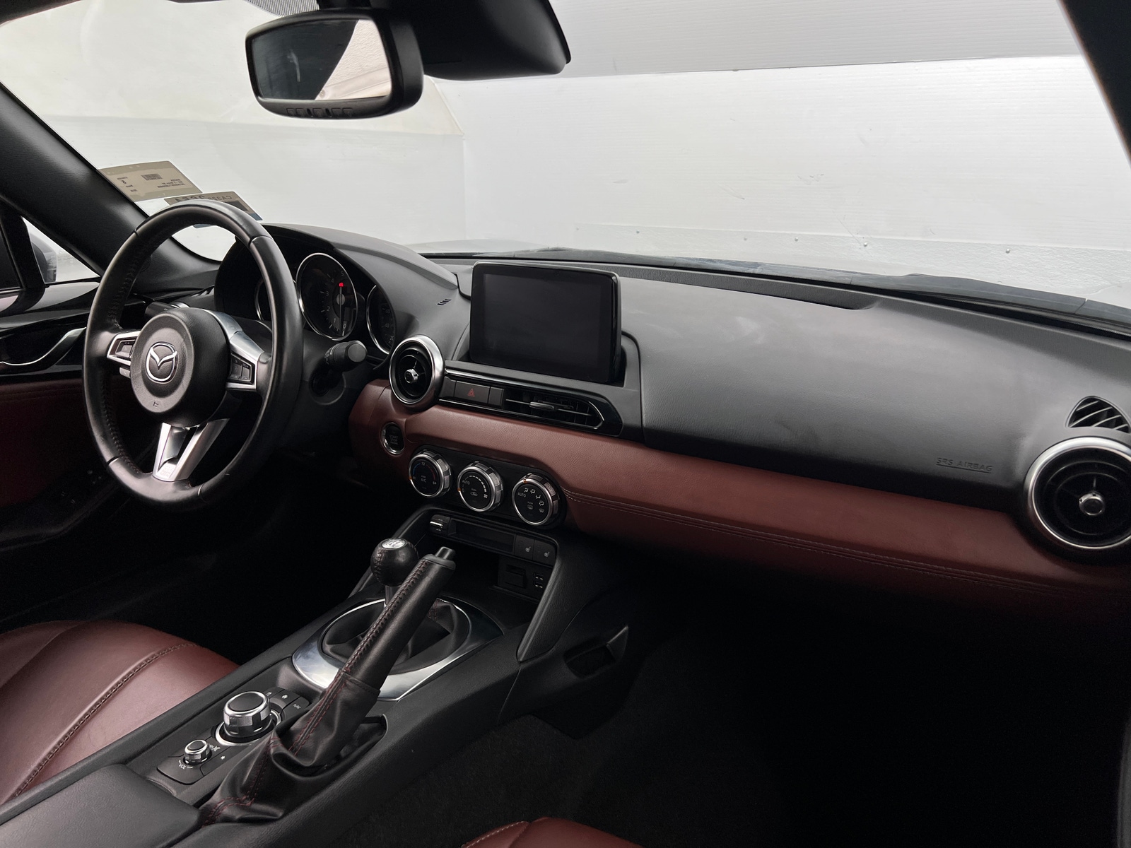Thumbnail: 2018 Mazda MX-5 Miata - 2