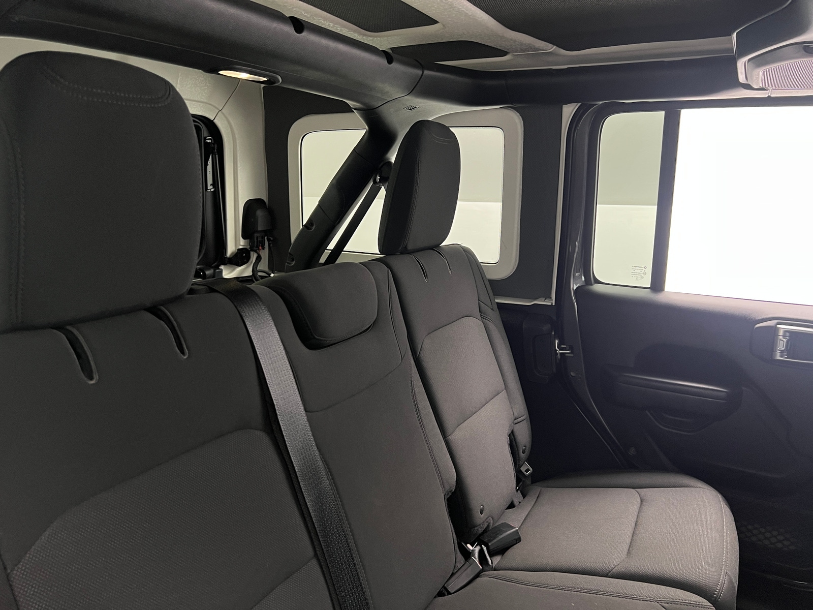 Thumbnail: 2018 Jeep Wrangler - 6