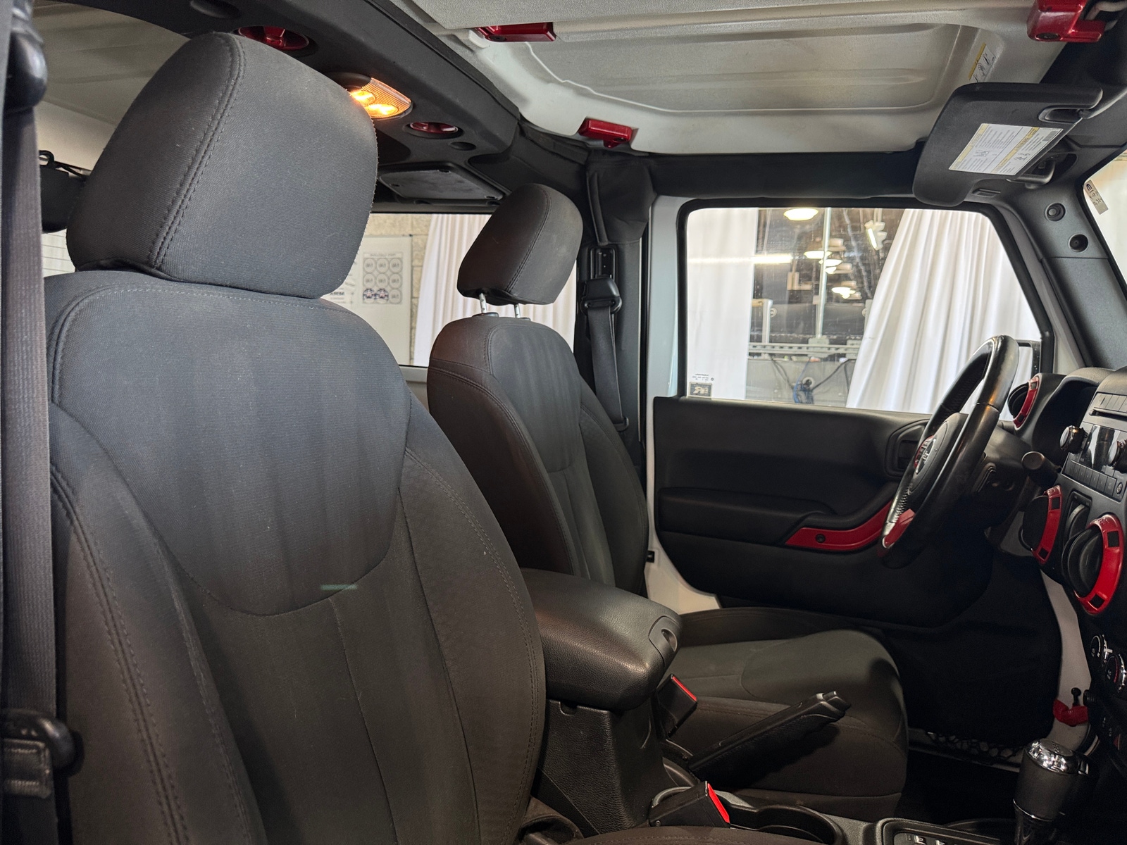 Thumbnail: 2017 Jeep Wrangler - 2