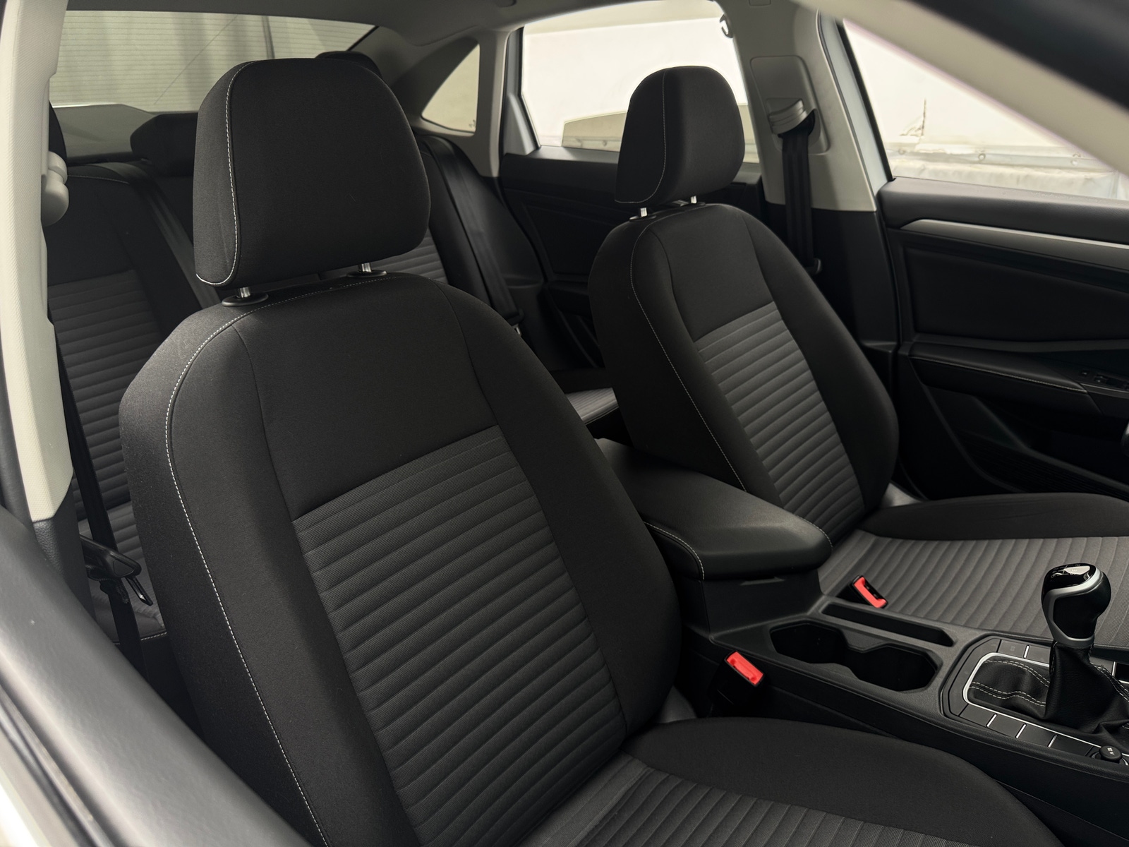 Thumbnail: 2024 Volkswagen Jetta - 2