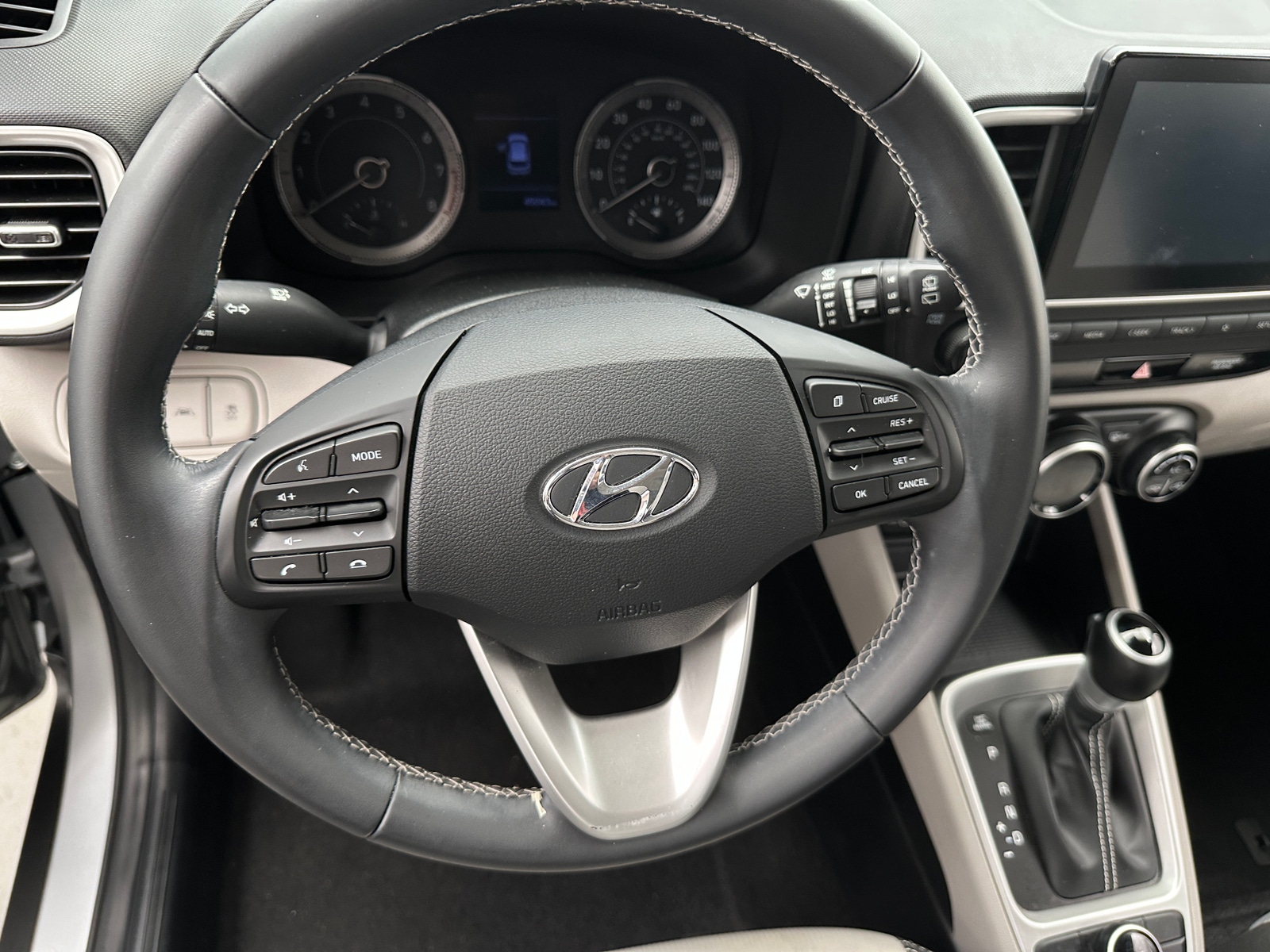 Thumbnail: 2022 Hyundai Venue - 5