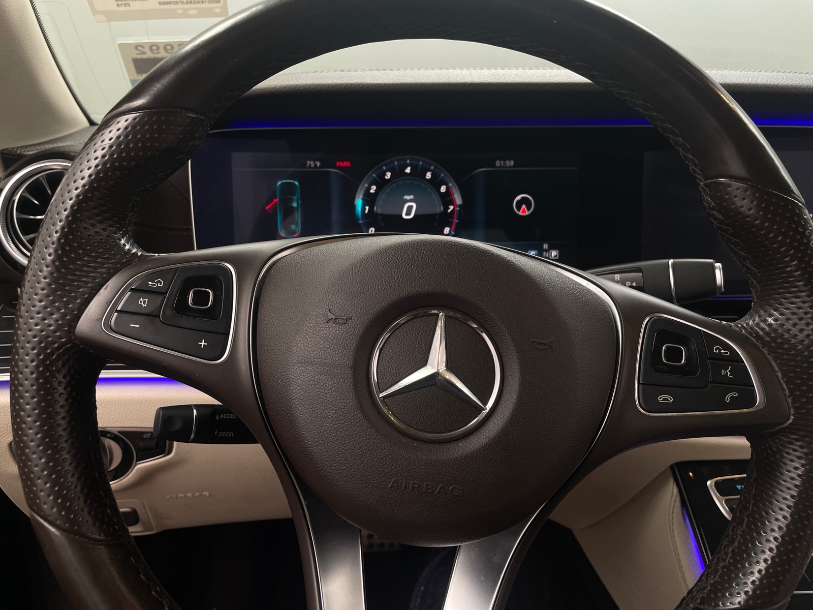 Thumbnail: 2018 Mercedes-Benz E-Class - 4