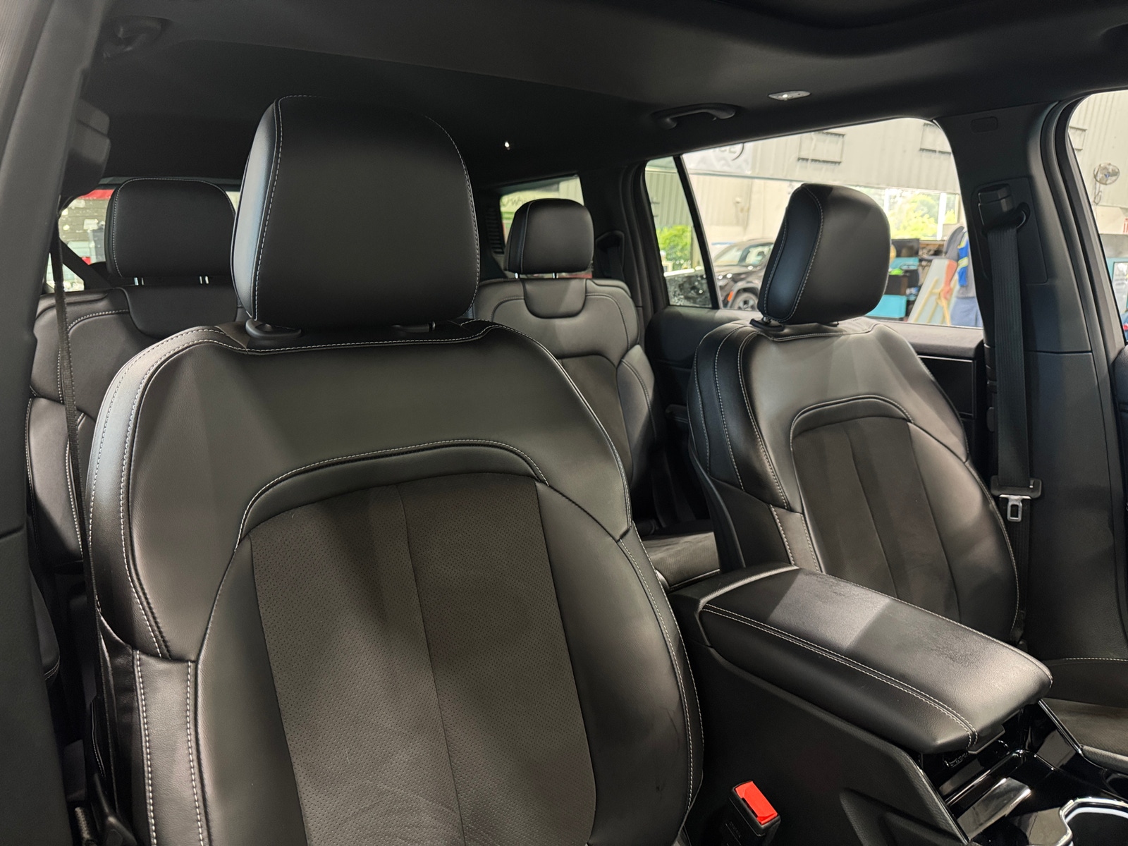 Thumbnail: 2023 Jeep Grand Cherokee L - 2