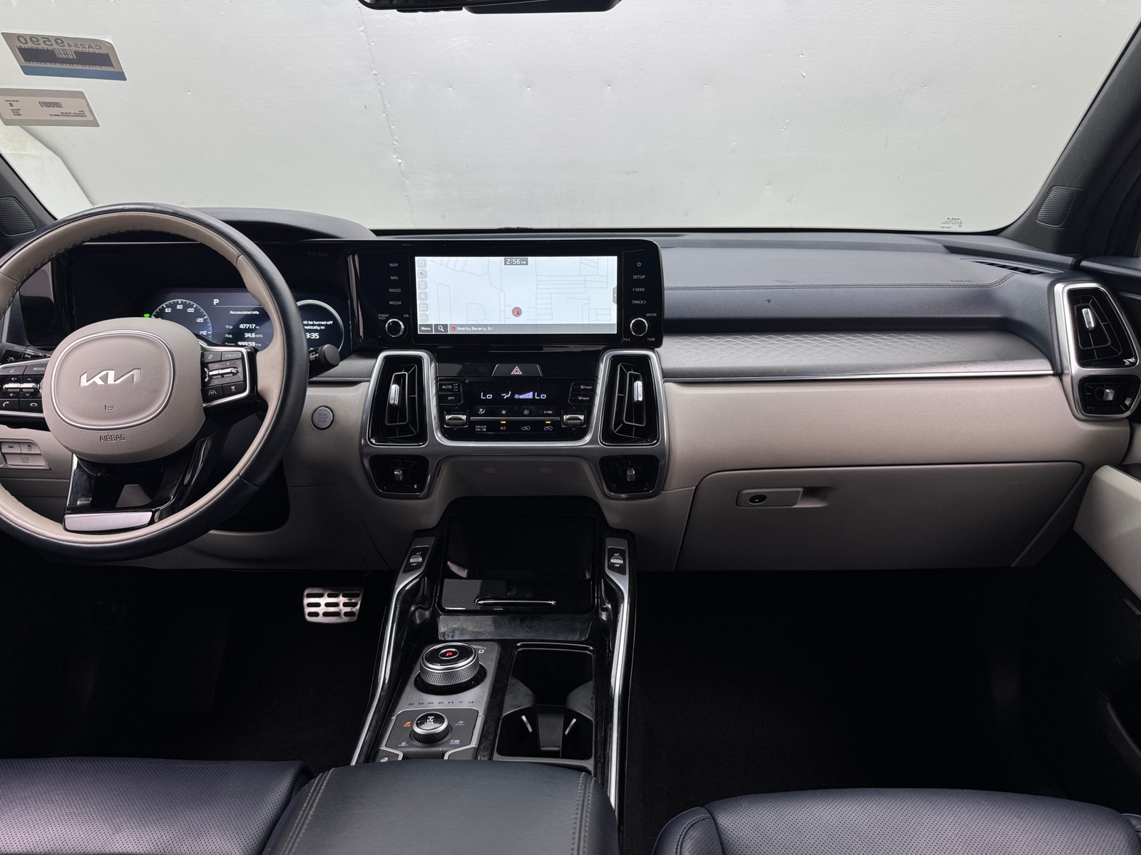 Thumbnail: 2023 Kia Sorento - 2