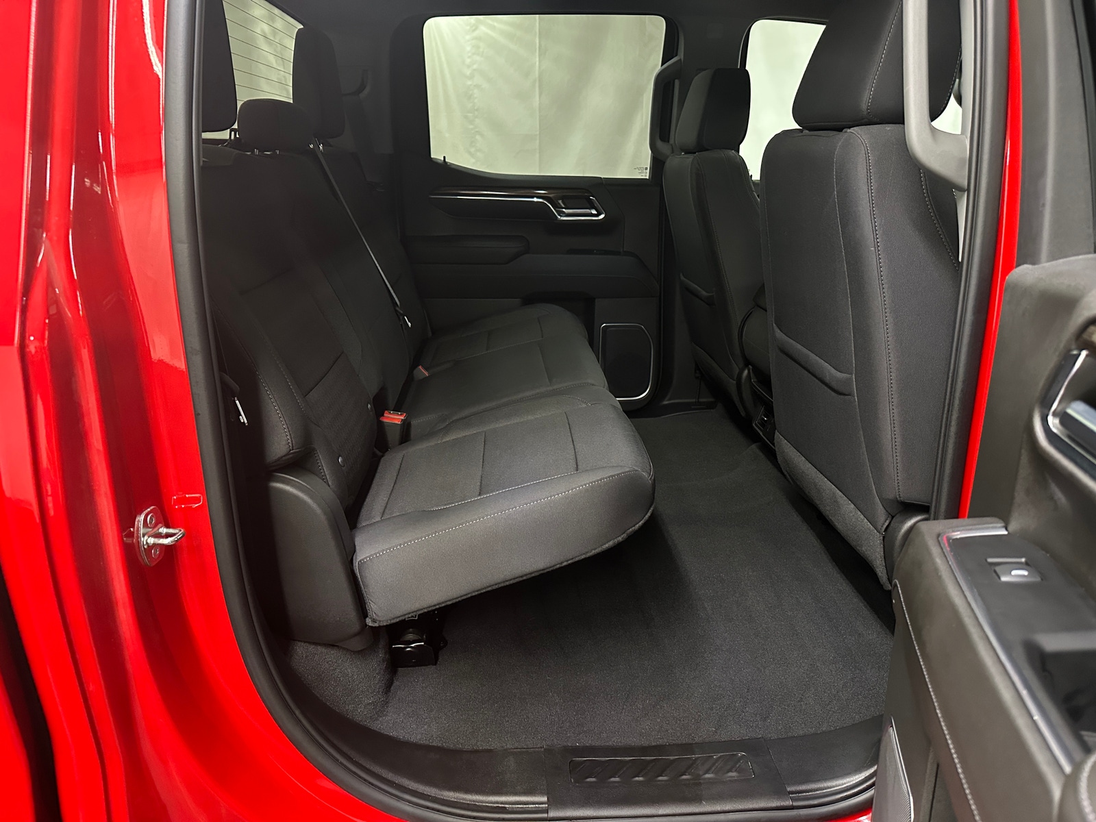 Thumbnail: 2022 Chevrolet Silverado 1500 - 6