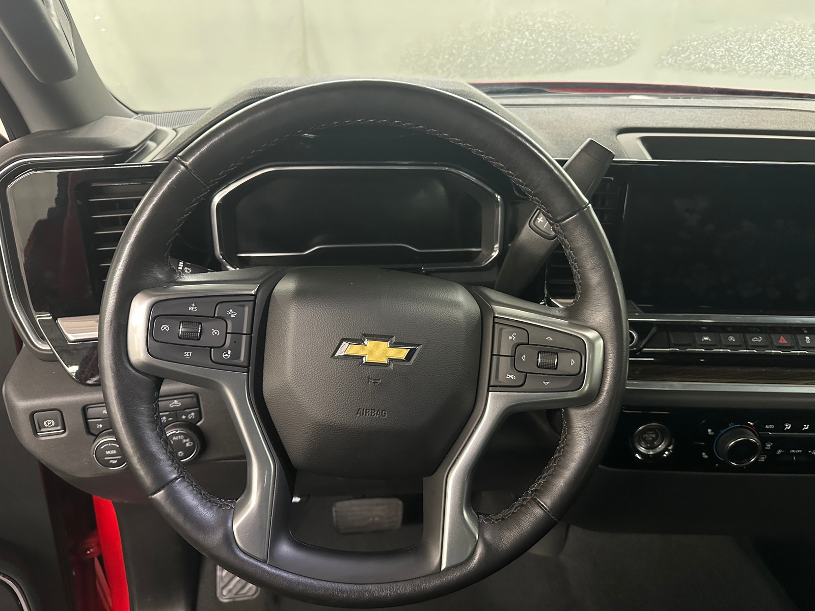 Thumbnail: 2022 Chevrolet Silverado 1500 - 5