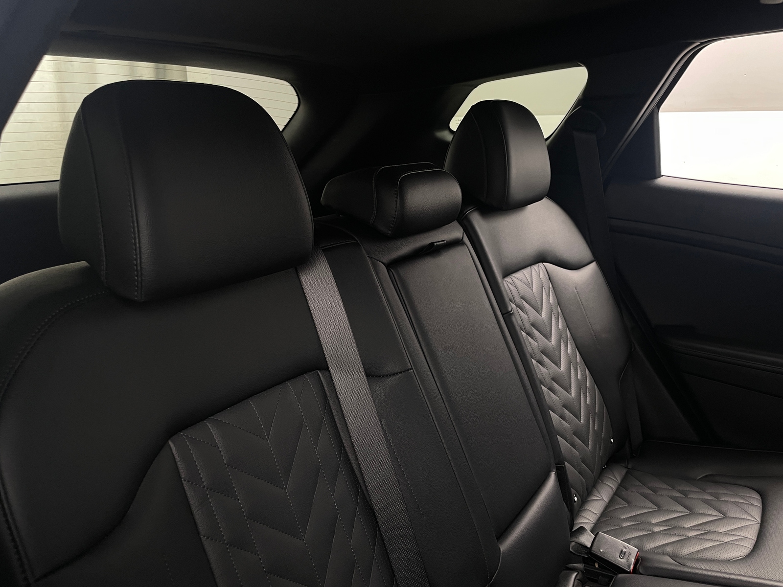 Thumbnail: 2023 Kia Sportage - 5